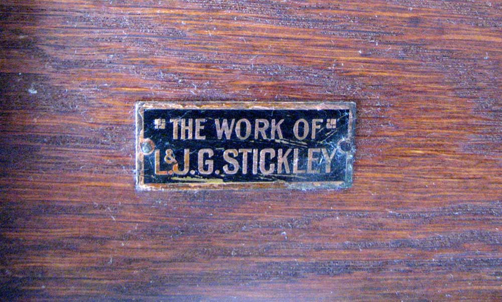 L&jG Stickley server-small sideboard  |  w2031