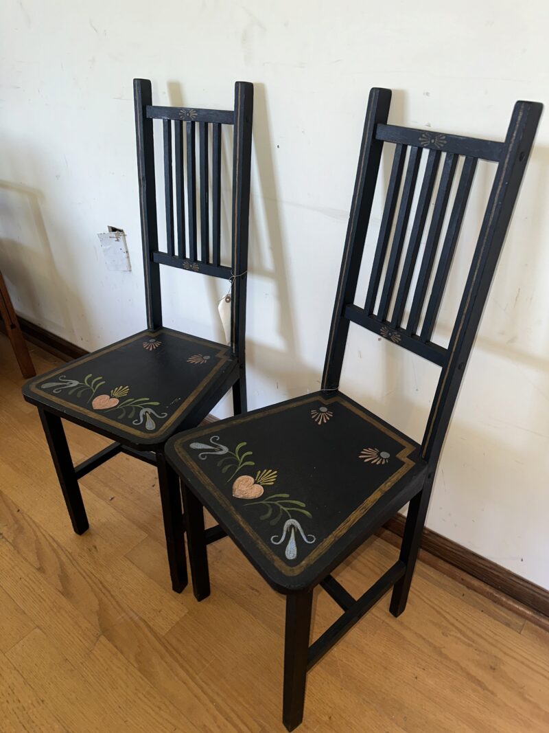 Arts & Crafts Decorative side chairs - w5273